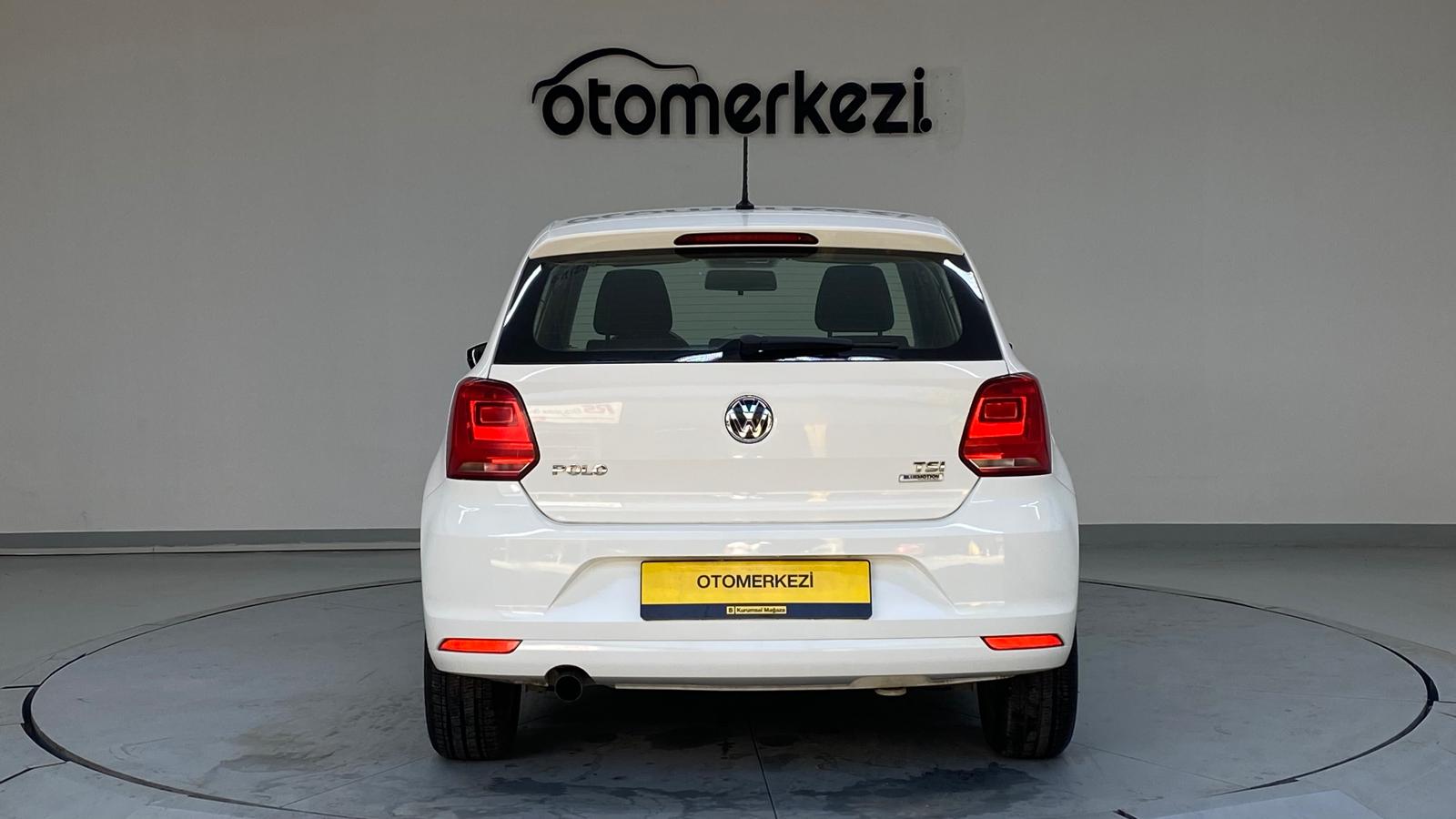 VOLKSWAGEN POLO 5